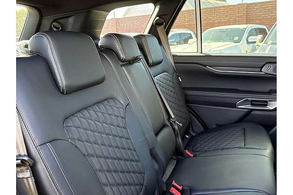 2025 Ford Everest Platinum 3.0L
