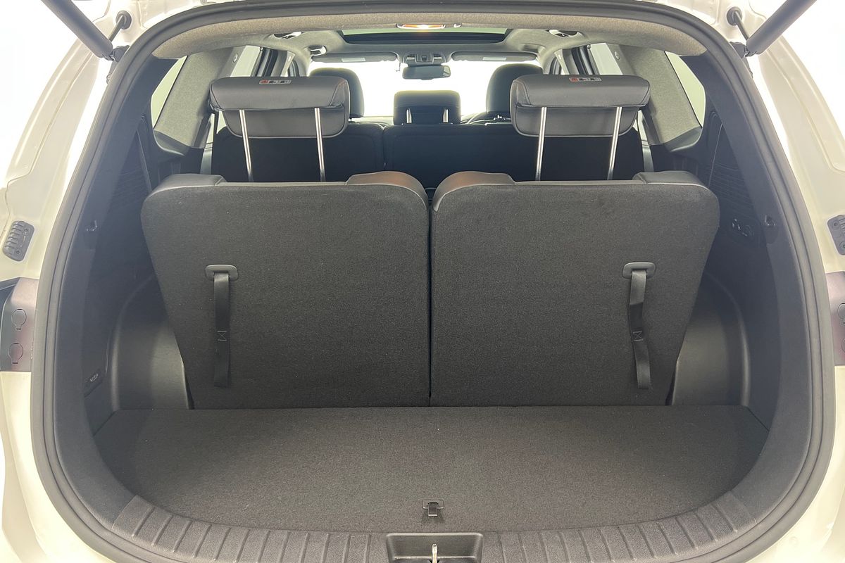 2019 Hyundai Santa Fe Highlander TM.2