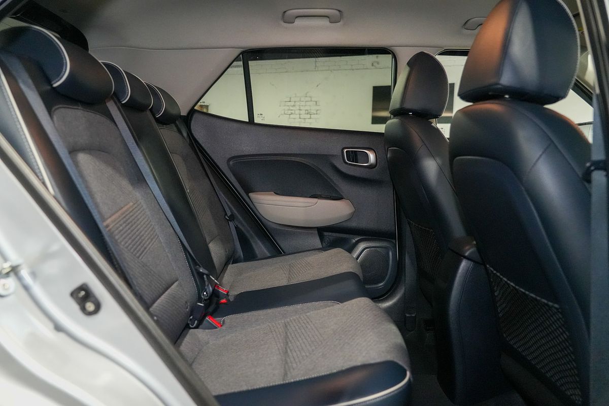 2020 Hyundai Venue Elite QX.2