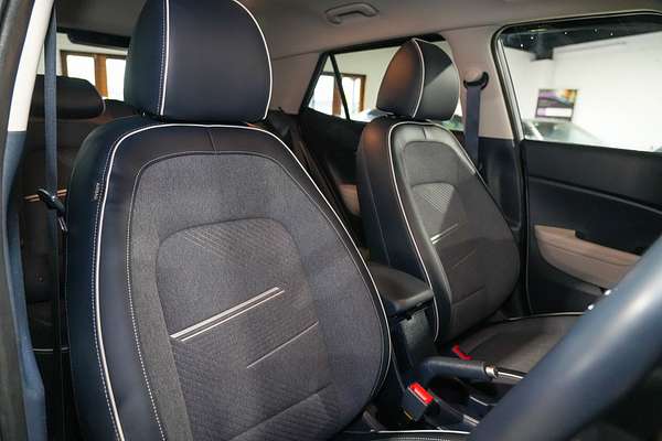 2020 Hyundai Venue Elite QX.2