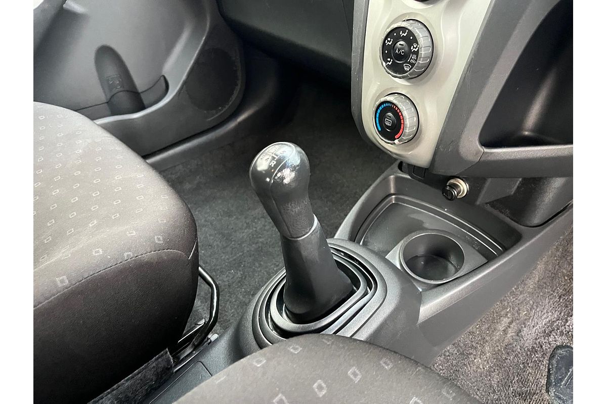 2006 Toyota Yaris YR NCP90R