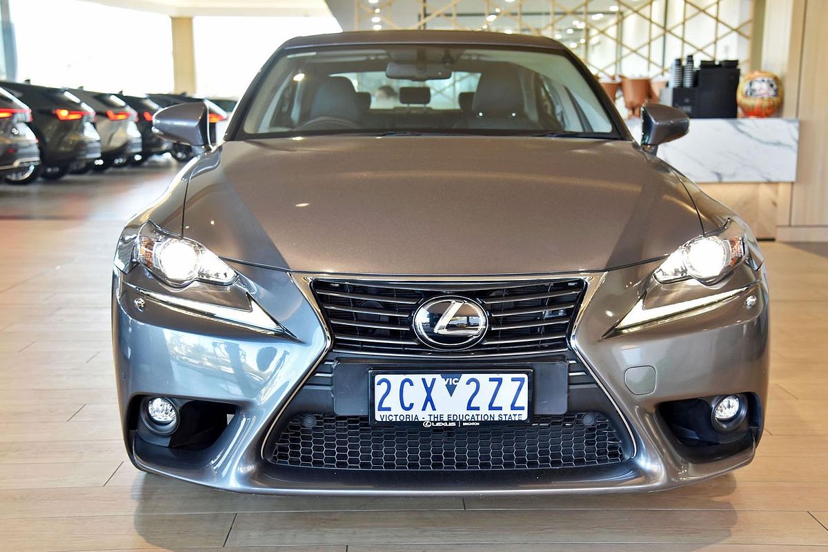 2016 Lexus IS IS200t Luxury ASE30R