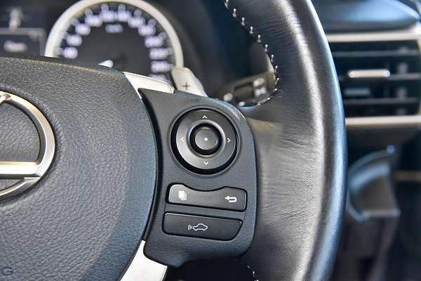 2016 Lexus IS IS200t Luxury ASE30R