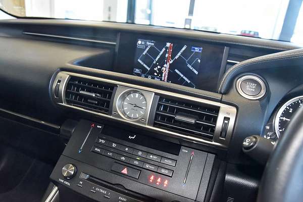 2016 Lexus IS IS200t Luxury ASE30R