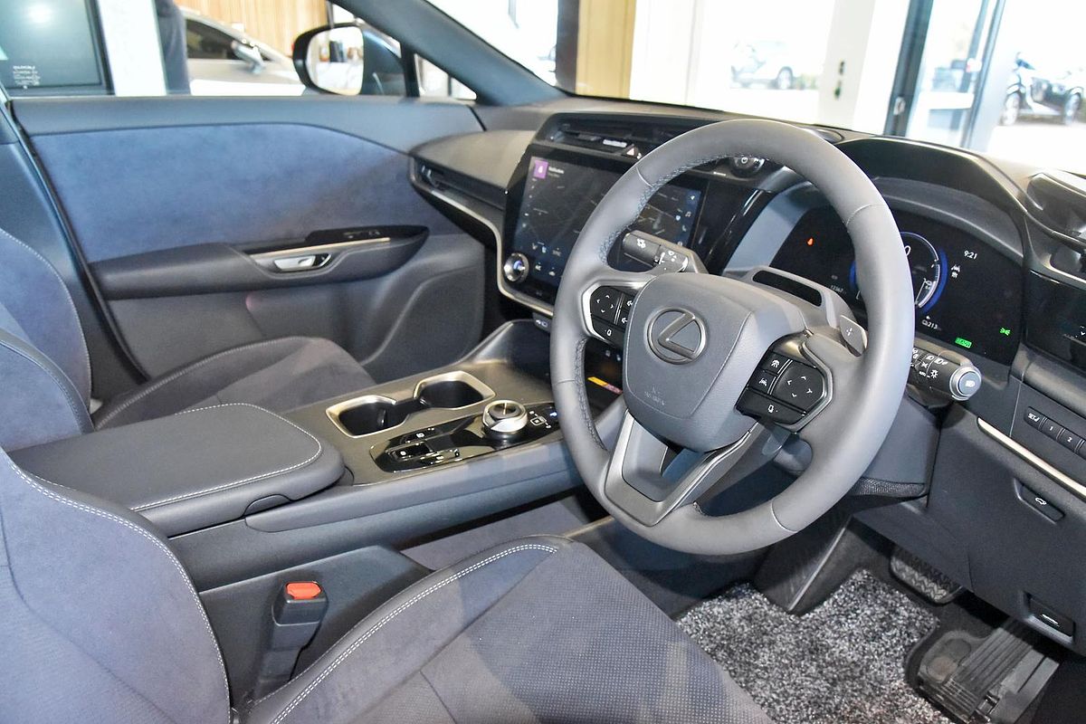 2023 Lexus RZ RZ450e Sports Luxury XEBM15R