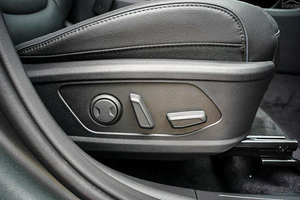 2025 Hyundai Kona Premium SX2.V3