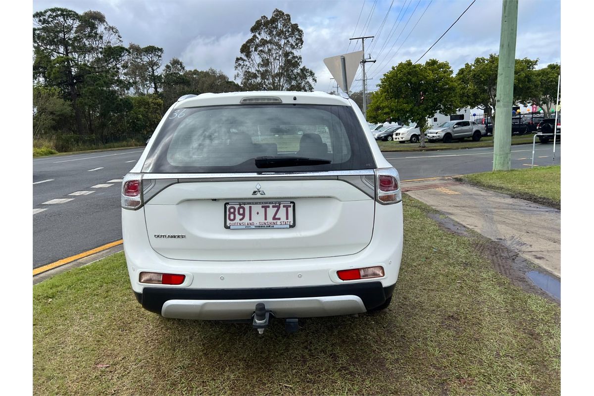 2014 Mitsubishi Outlander ES ZJ