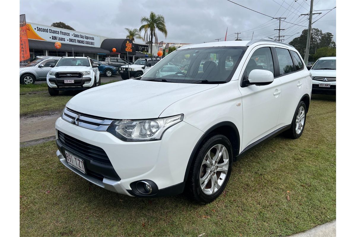 2014 Mitsubishi Outlander ES ZJ