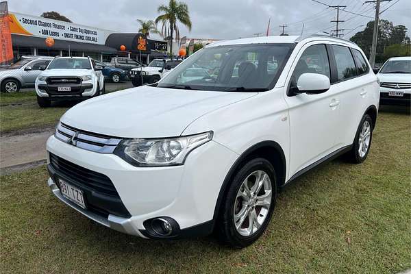 2014 Mitsubishi Outlander ES ZJ