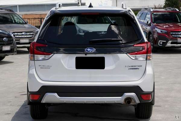2025 Subaru Forester Hybrid L S5