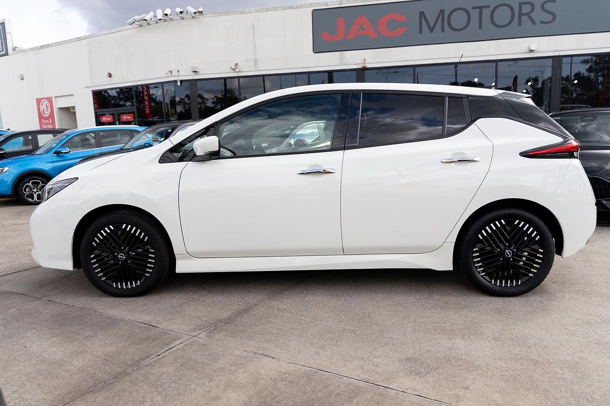 2023 Nissan LEAF e+ ZE1