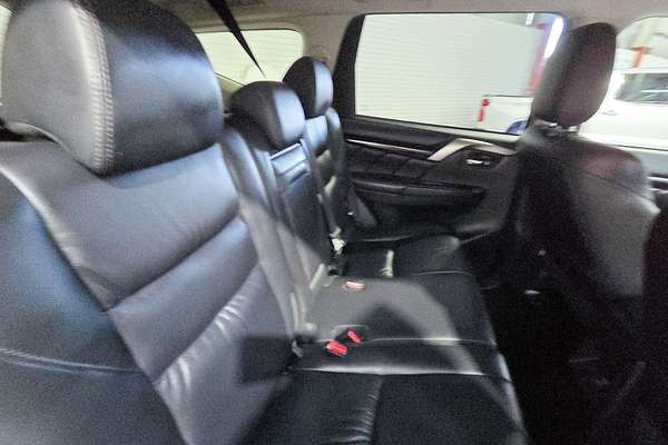 2019 Mitsubishi Pajero Sport Black Edition QE