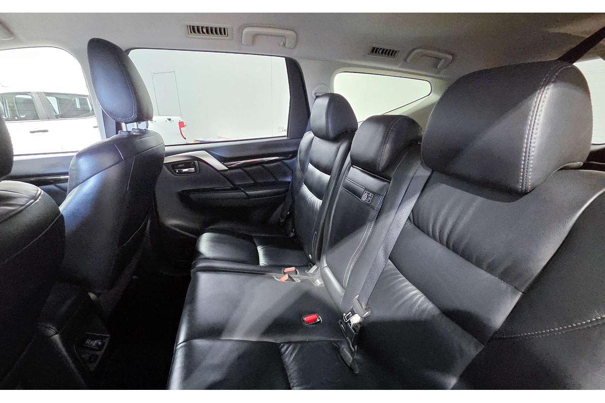 2019 Mitsubishi Pajero Sport Black Edition QE