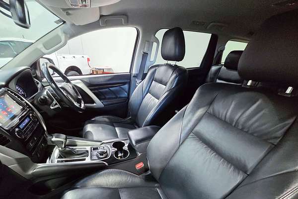 2019 Mitsubishi Pajero Sport Black Edition QE