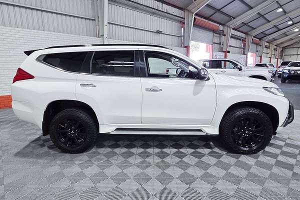 2019 Mitsubishi Pajero Sport Black Edition QE