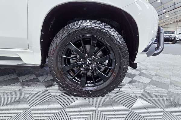 2019 Mitsubishi Pajero Sport Black Edition QE