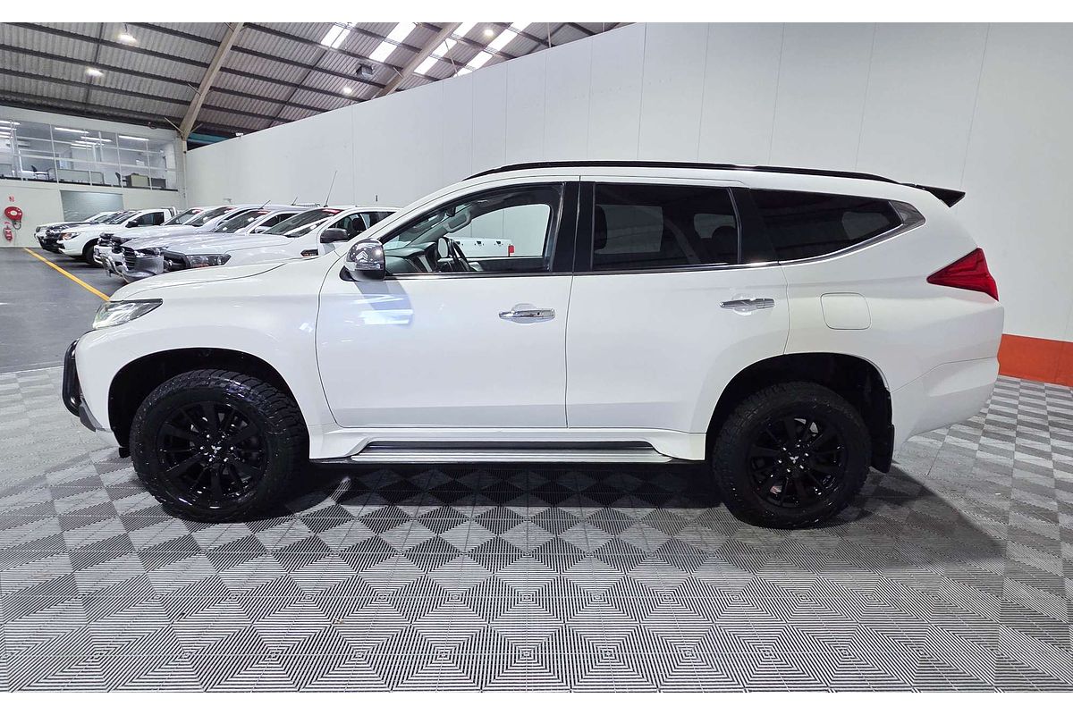 2019 Mitsubishi Pajero Sport Black Edition QE