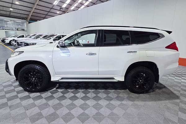 2019 Mitsubishi Pajero Sport Black Edition QE