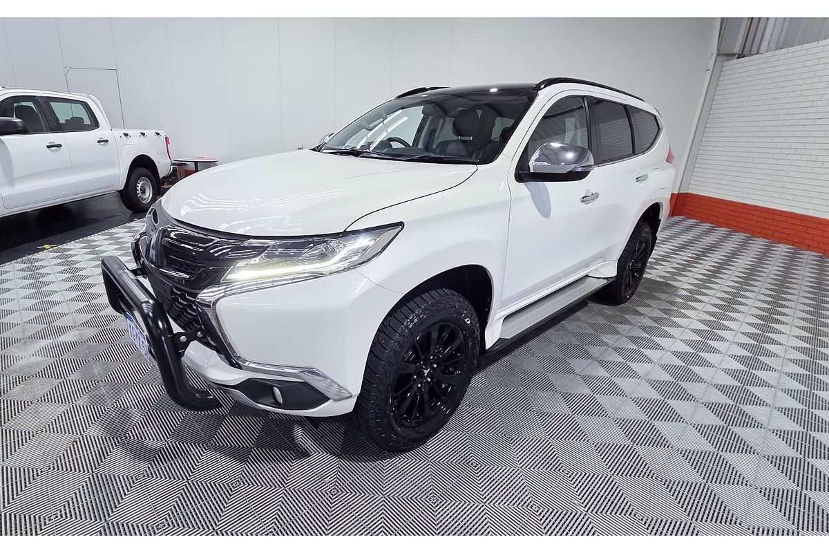 2019 Mitsubishi Pajero Sport Black Edition QE