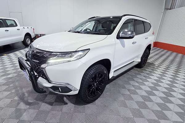 2019 Mitsubishi Pajero Sport Black Edition QE