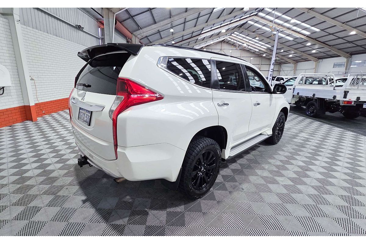 2019 Mitsubishi Pajero Sport Black Edition QE