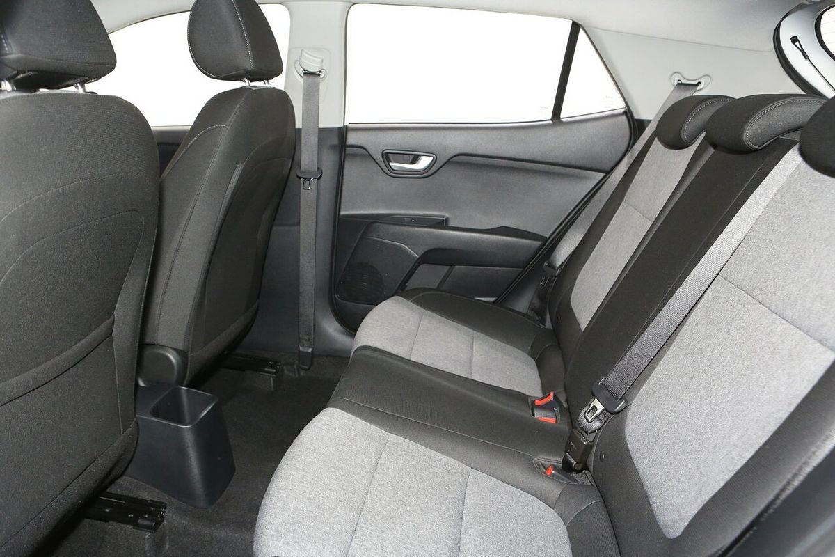 2024 Kia Stonic S YB