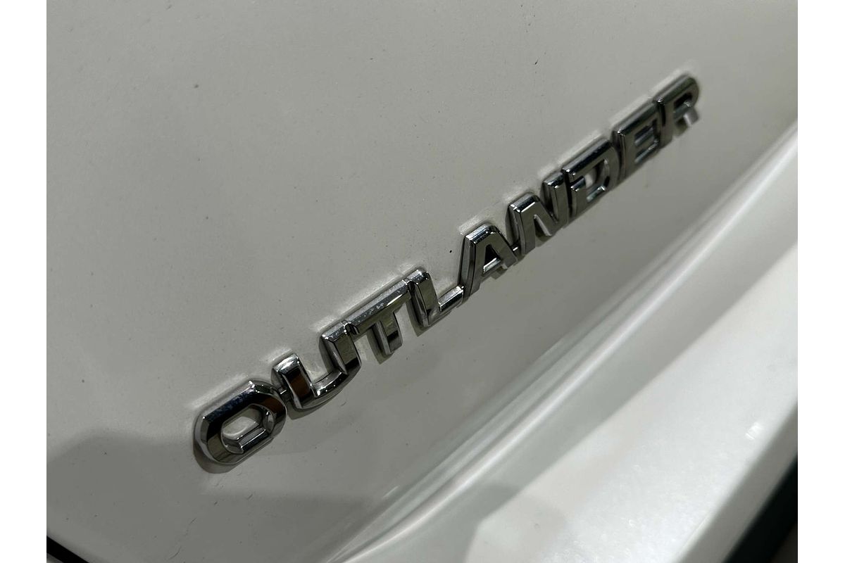 2018 Mitsubishi Outlander ES ADAS ZL