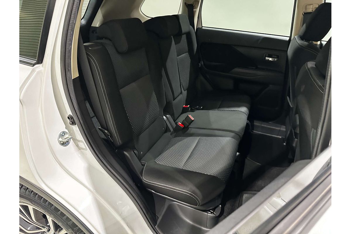 2018 Mitsubishi Outlander ES ADAS ZL