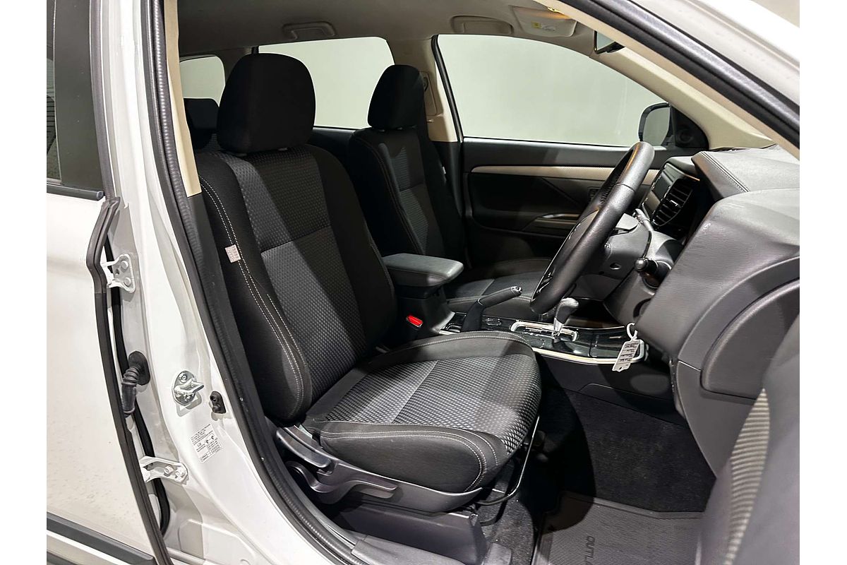 2018 Mitsubishi Outlander ES ADAS ZL