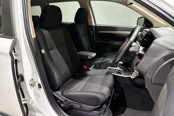 2018 Mitsubishi Outlander ES ADAS ZL