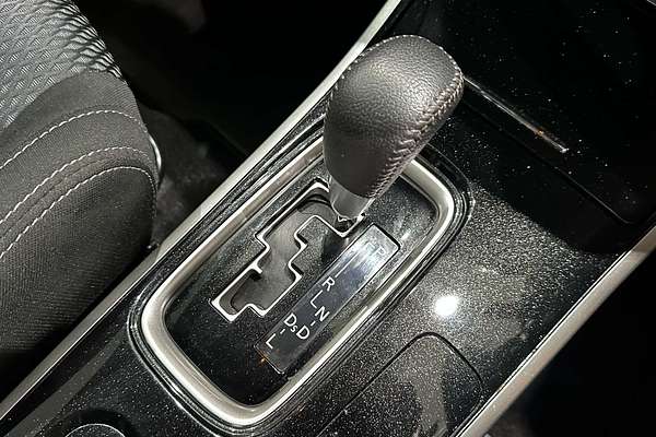 2018 Mitsubishi Outlander ES ADAS ZL
