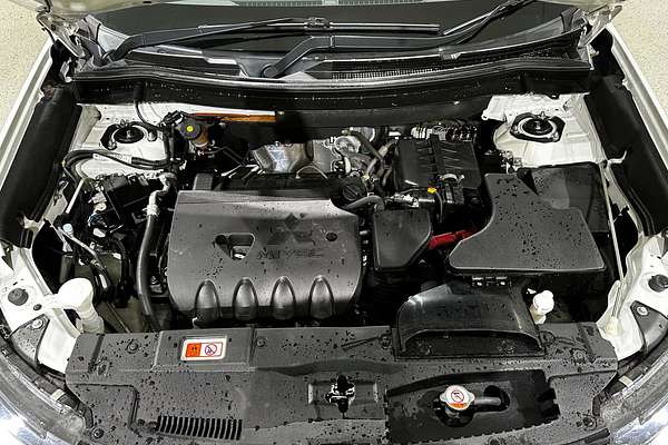 2018 Mitsubishi Outlander ES ADAS ZL