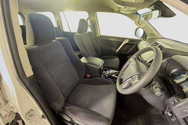 2023 Toyota Landcruiser Prado GX GDJ150R