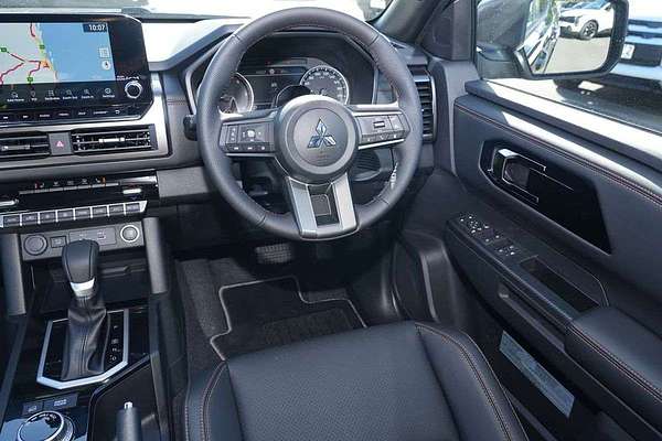 2025 Mitsubishi Triton GSR MV 4X4