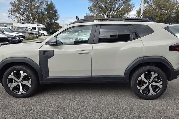 2025 Renault Duster Techno X1311