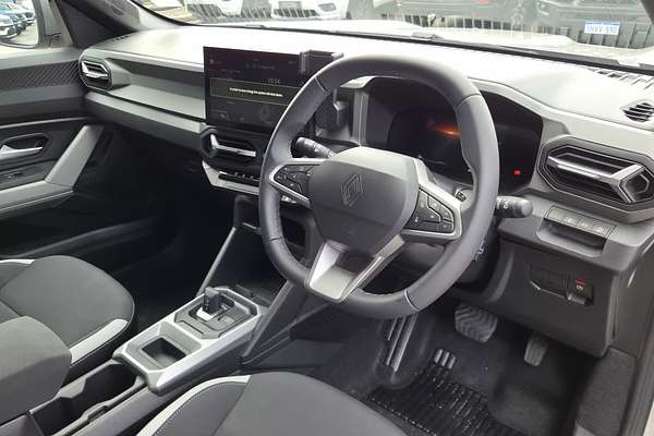 2025 Renault Duster Techno X1311
