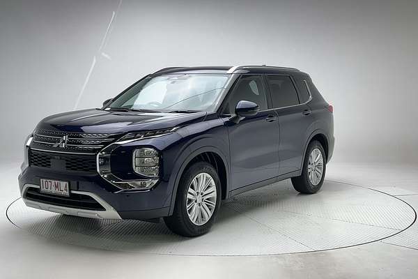 2024 Mitsubishi Outlander LS ZM