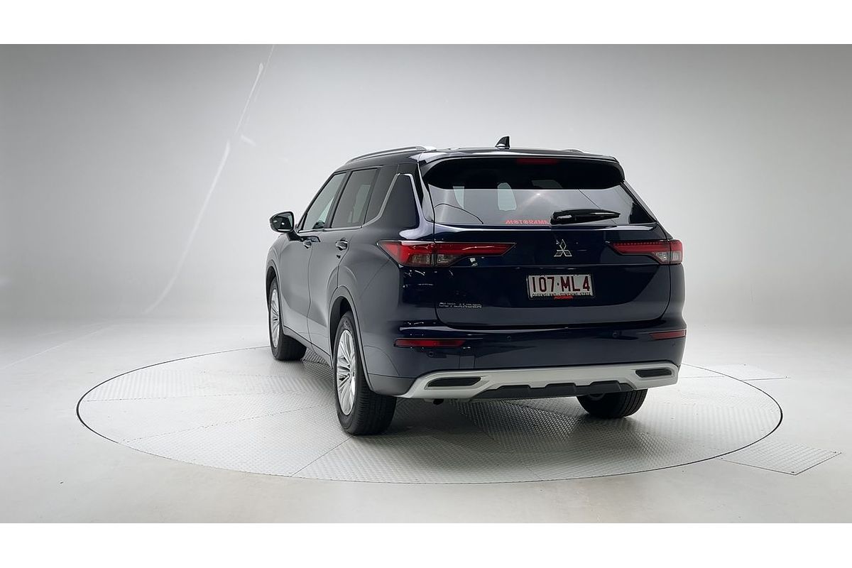 2024 Mitsubishi Outlander LS ZM