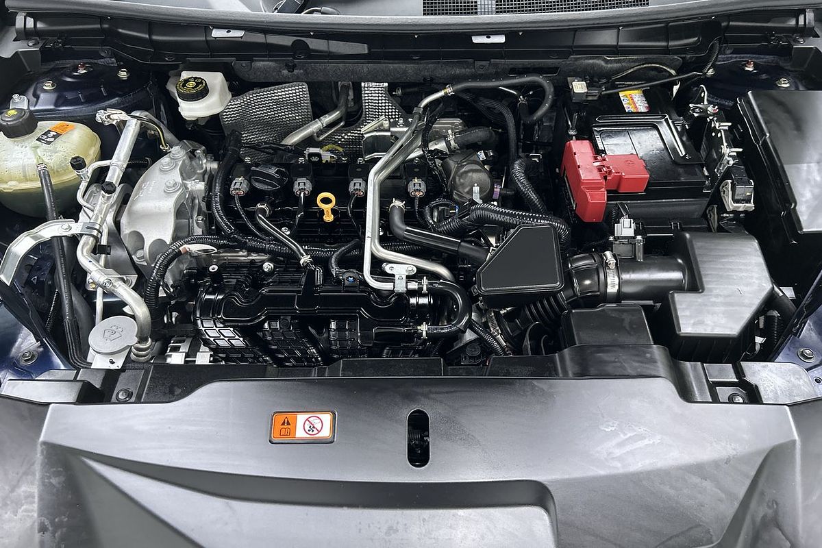 2024 Mitsubishi Outlander LS ZM