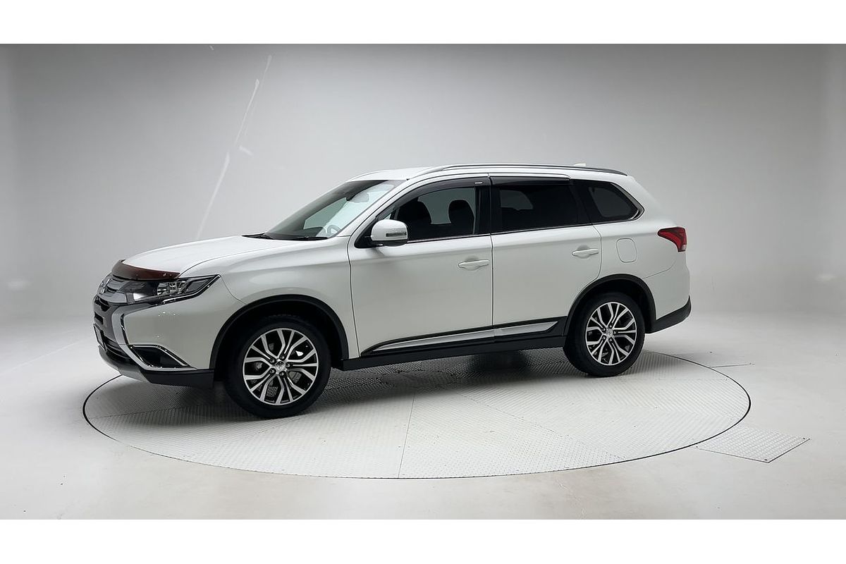 2016 Mitsubishi Outlander LS Safety Pack ZK