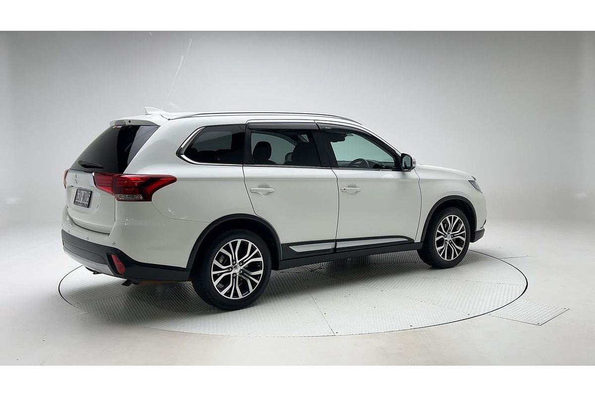 2016 Mitsubishi Outlander LS Safety Pack ZK