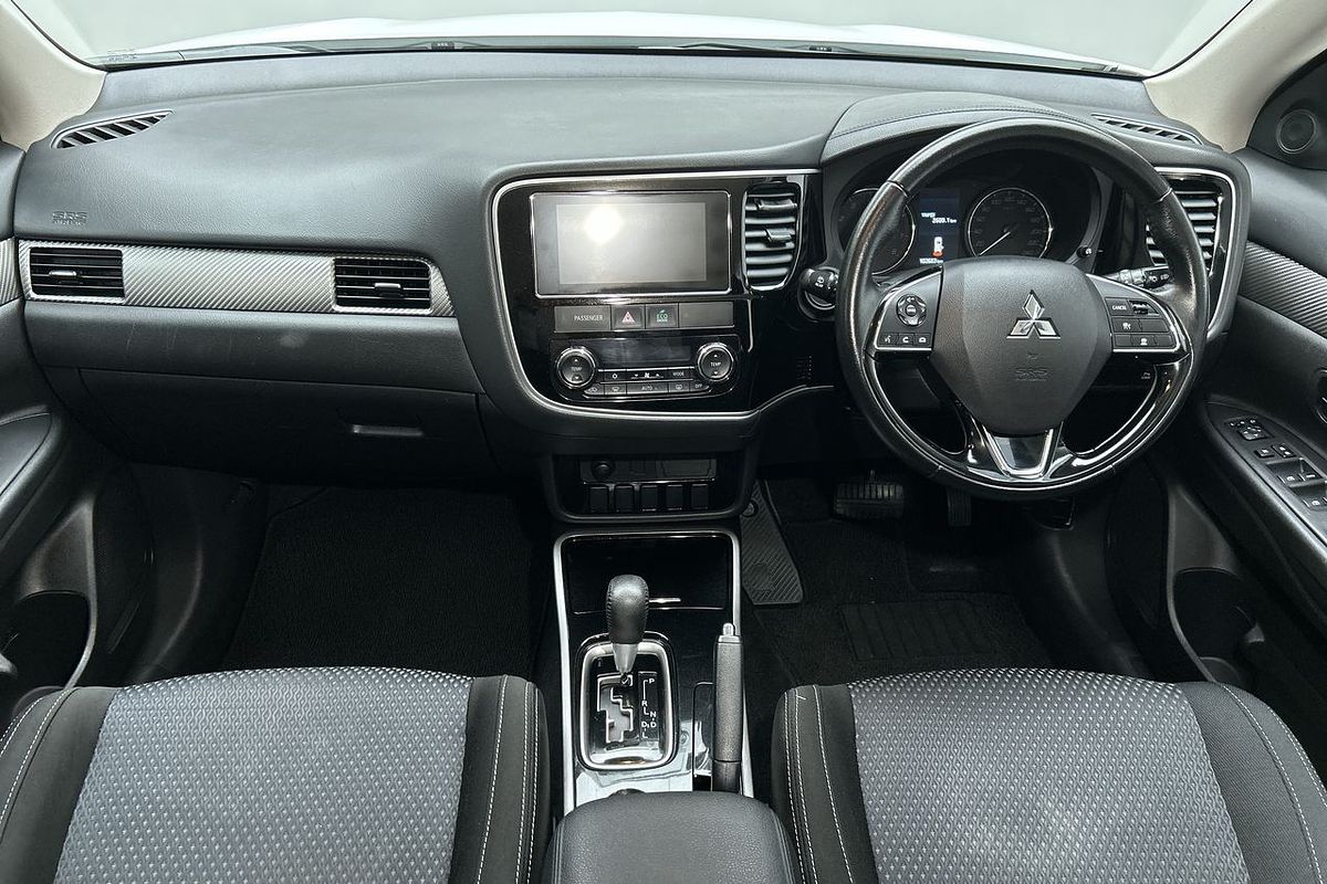 2016 Mitsubishi Outlander LS Safety Pack ZK