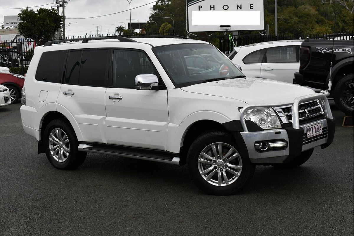 2015 Mitsubishi Pajero GLS NX