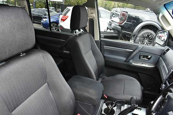 2015 Mitsubishi Pajero GLS NX