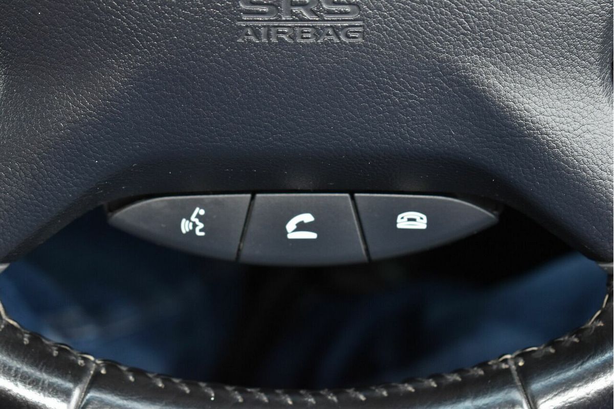 2015 Mitsubishi Pajero GLS NX