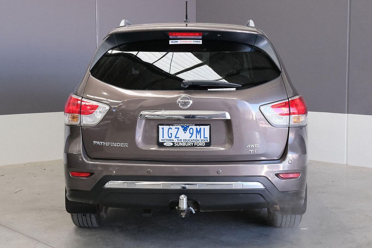 2016 Nissan Pathfinder Ti R52