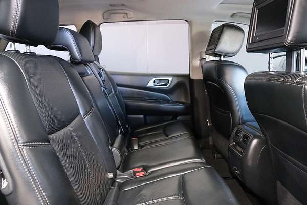 2016 Nissan Pathfinder Ti R52