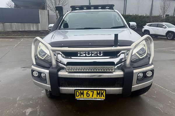 2018 Isuzu MU-X LS-T