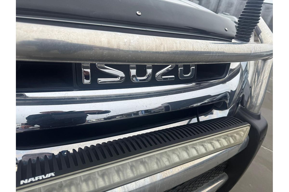 2018 Isuzu MU-X LS-T