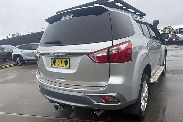 2018 Isuzu MU-X LS-T